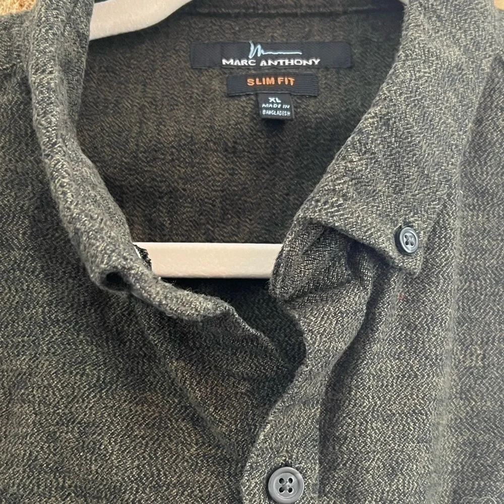 Marc Anthony Long Sleeve Shirt / Size CL / Forest Green